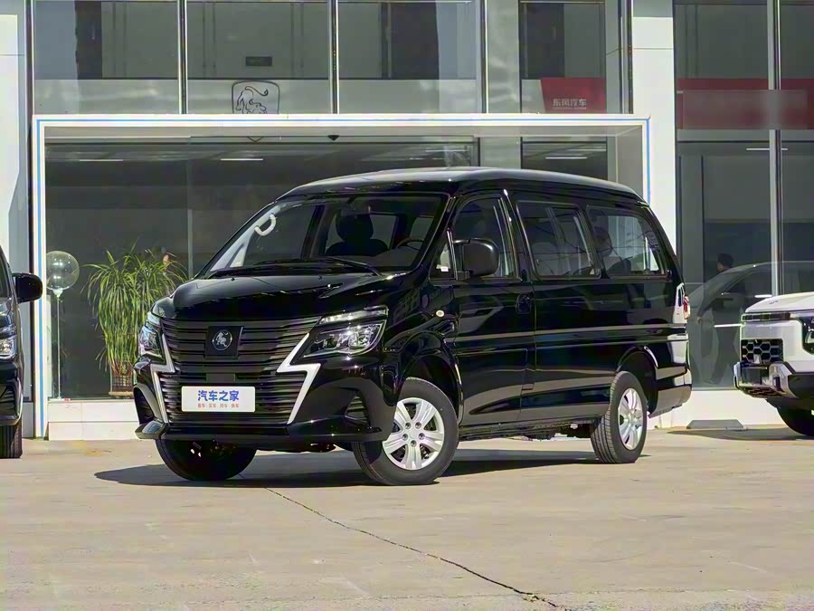 Фото 1 - Dongfeng Forthing Lingzhi M5 EV