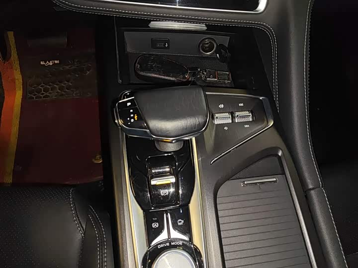 Фото 14 - Changan CS75 Plus