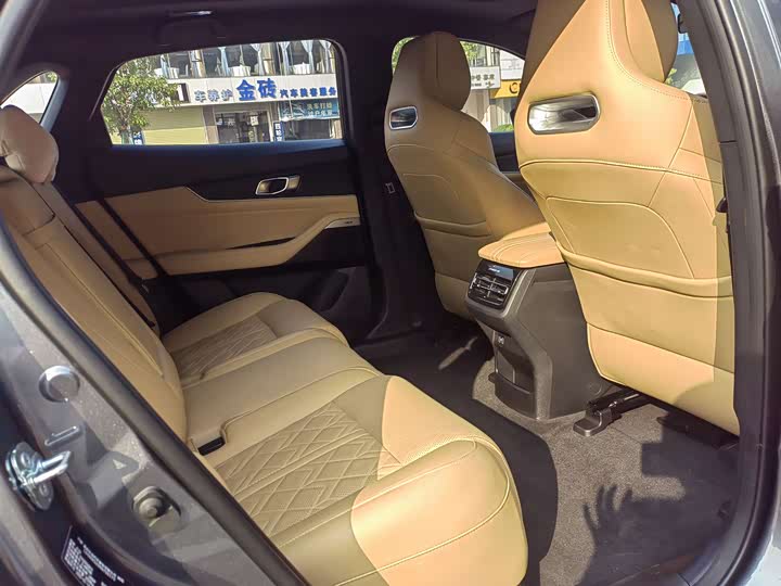 Фото 6 - Changan UNI-K