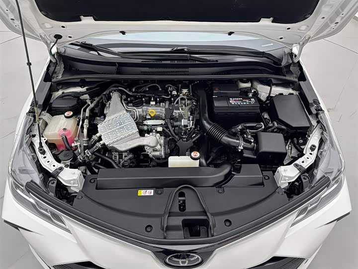 Фото 24 - Toyota Corolla