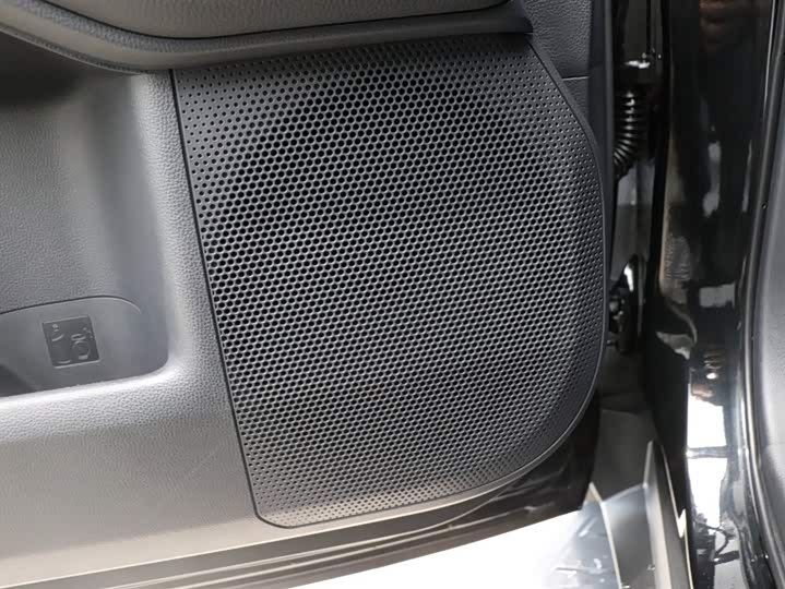 Фото 12 - Toyota Prado