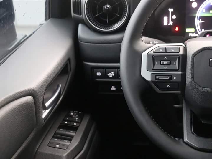 Фото 19 - Toyota Prado