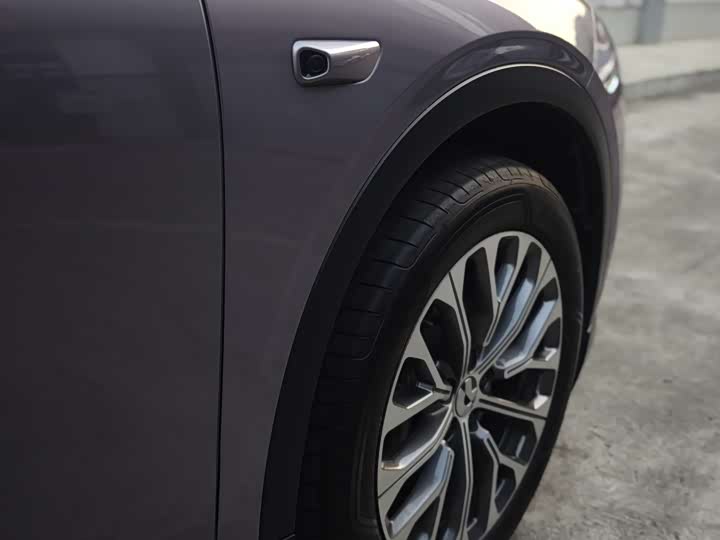 Фото 11 - Nio EC6