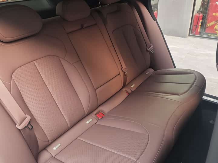 Фото 7 - Nio EC6