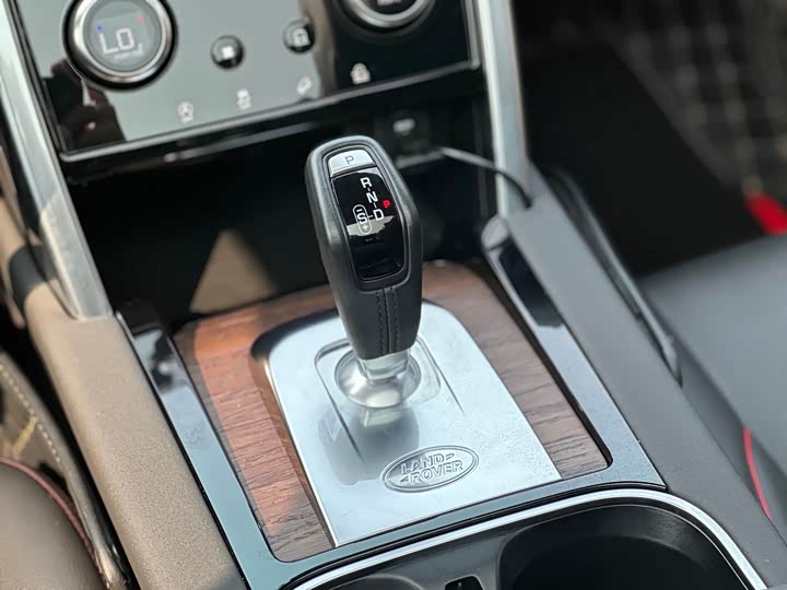 Фото 15 - Land Rover Discovery Sport