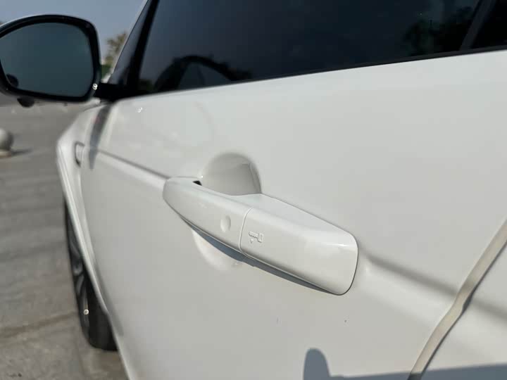 Фото 18 - Land Rover Discovery Sport