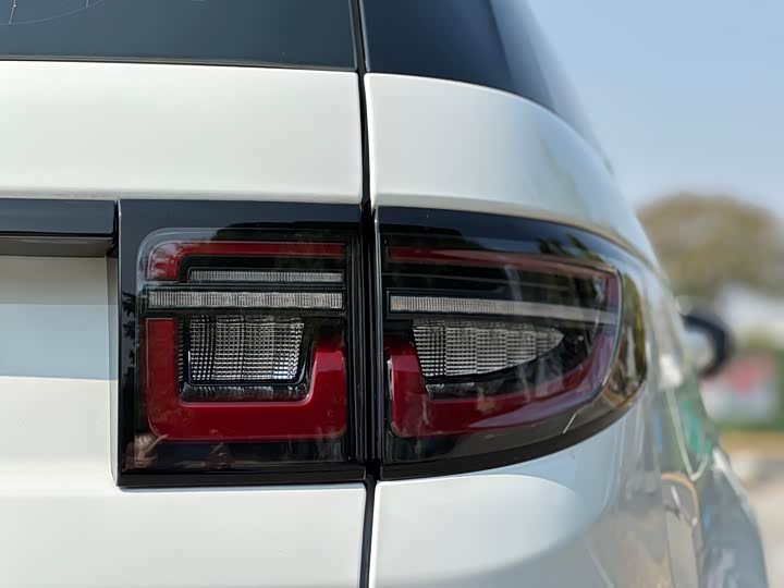 Фото 25 - Land Rover Discovery Sport