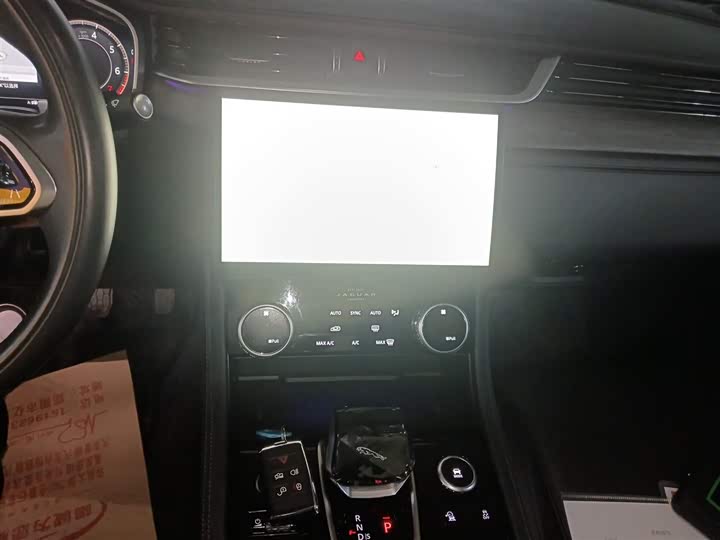 Фото 13 - Jaguar XF L