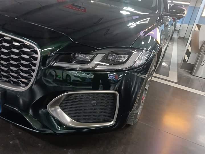 Фото 24 - Jaguar XF L