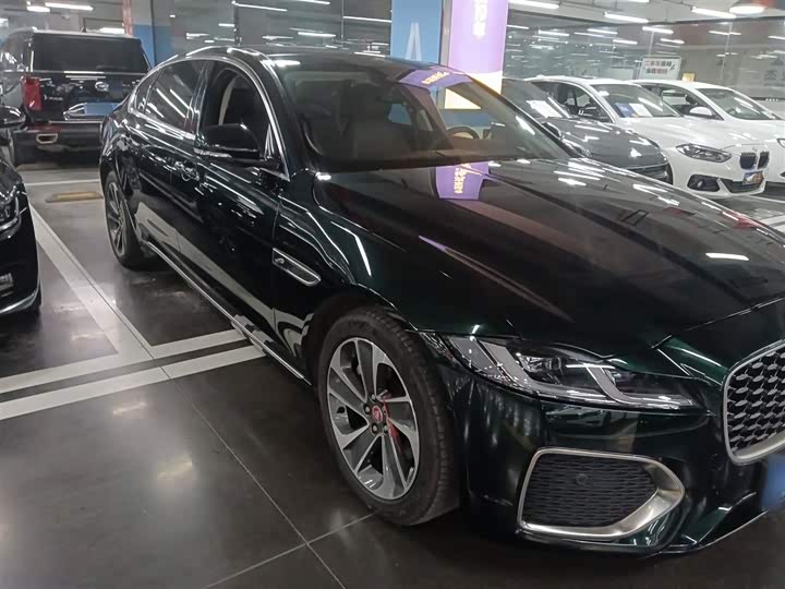 Фото 4 - Jaguar XF L