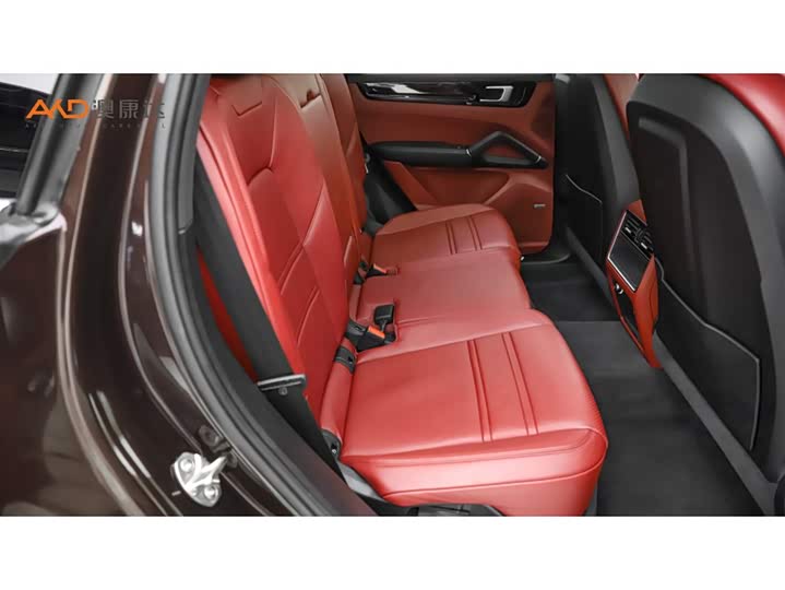 Фото 8 - Porsche Cayenne