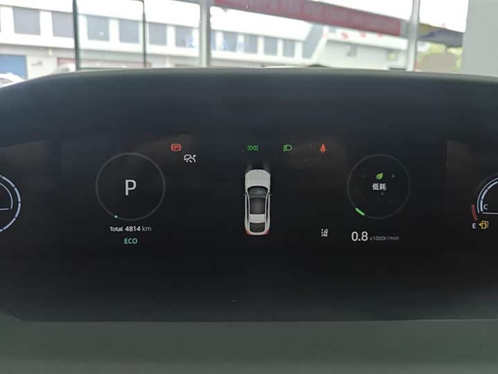 Фото 14 - Changan UNI-V