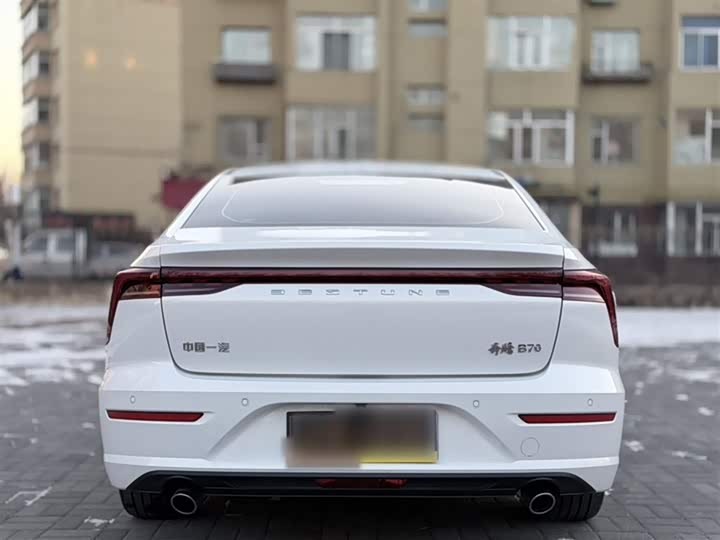 Фото 24 - Bestune B70