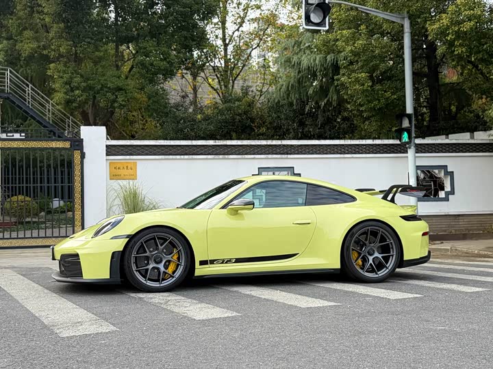 Фото 2 - Porsche 911