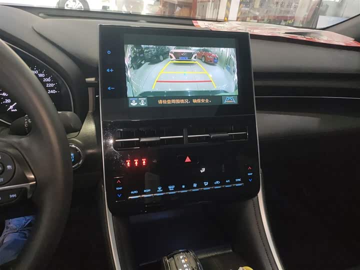 Фото 13 - Toyota Avalon