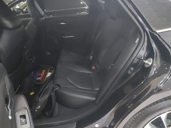 Фото 17 - Toyota Avalon