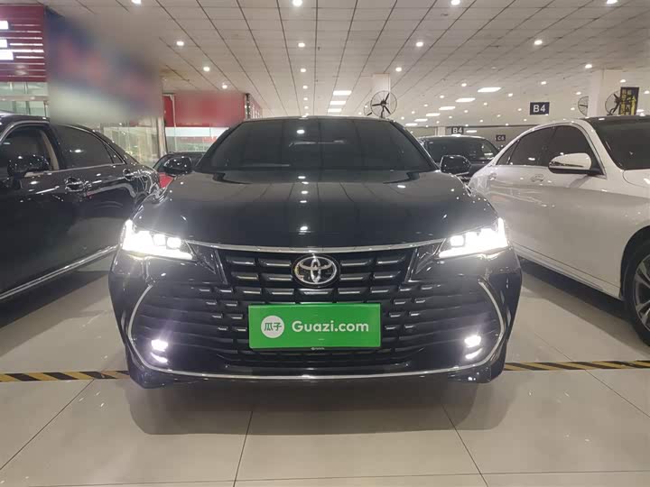 Фото 3 - Toyota Avalon