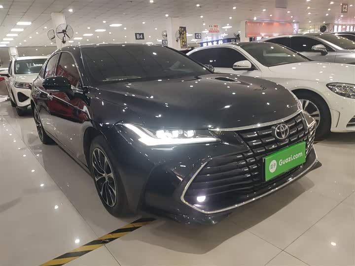 Фото 4 - Toyota Avalon