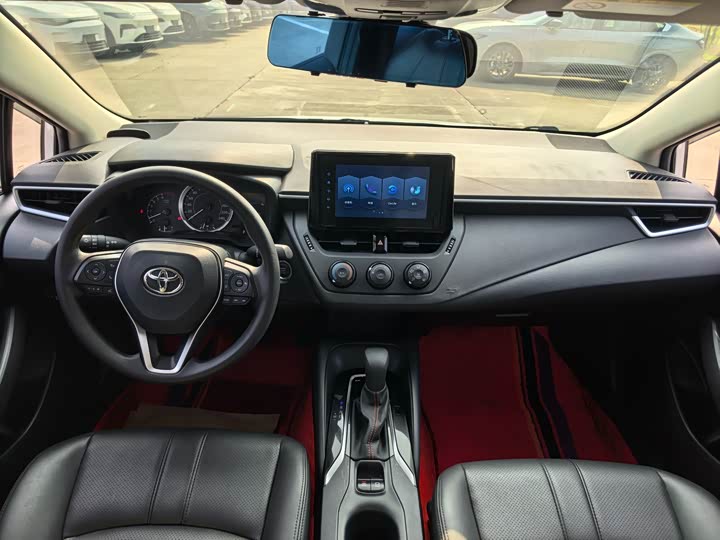 Фото 6 - Toyota Corolla