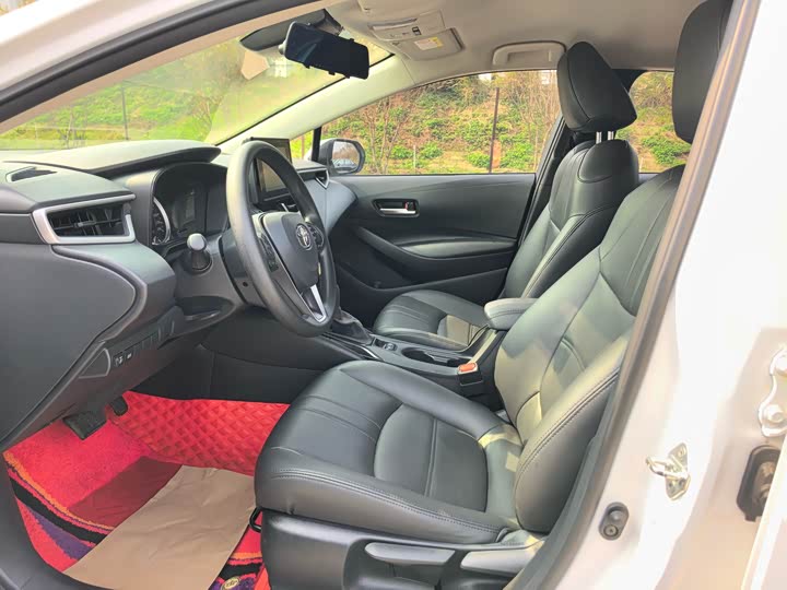 Фото 7 - Toyota Corolla