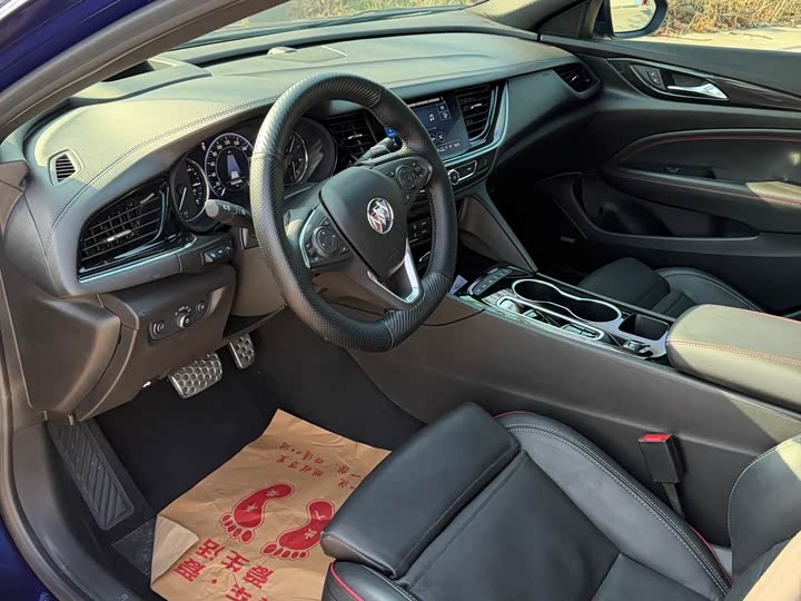 Фото 4 - Buick Regal