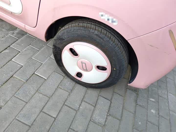 Фото 9 - Bestune Pony