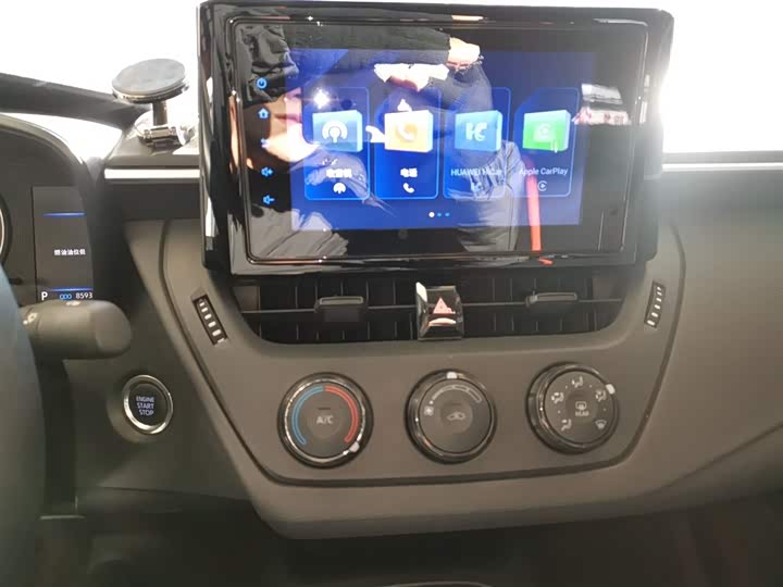 Фото 13 - Toyota Corolla