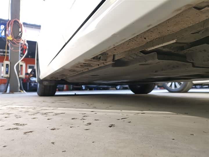 Фото 22 - Toyota Corolla