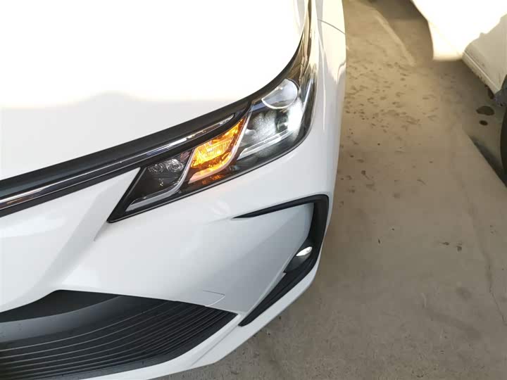 Фото 24 - Toyota Corolla