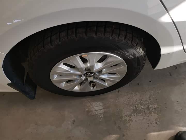 Фото 26 - Toyota Corolla