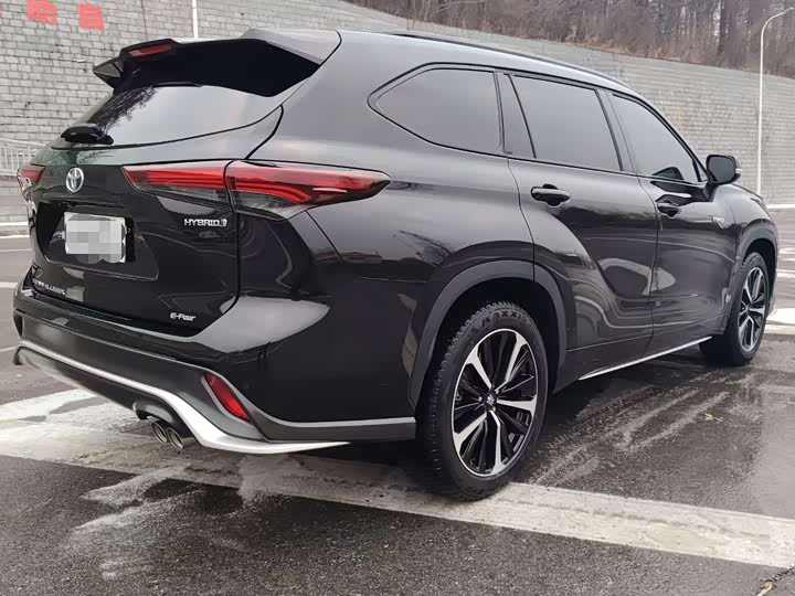 Фото 5 - Toyota Crown Kluger