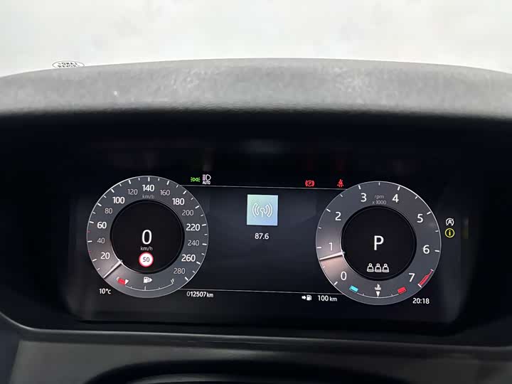 Фото 17 - Land Rover Range Rover Velar