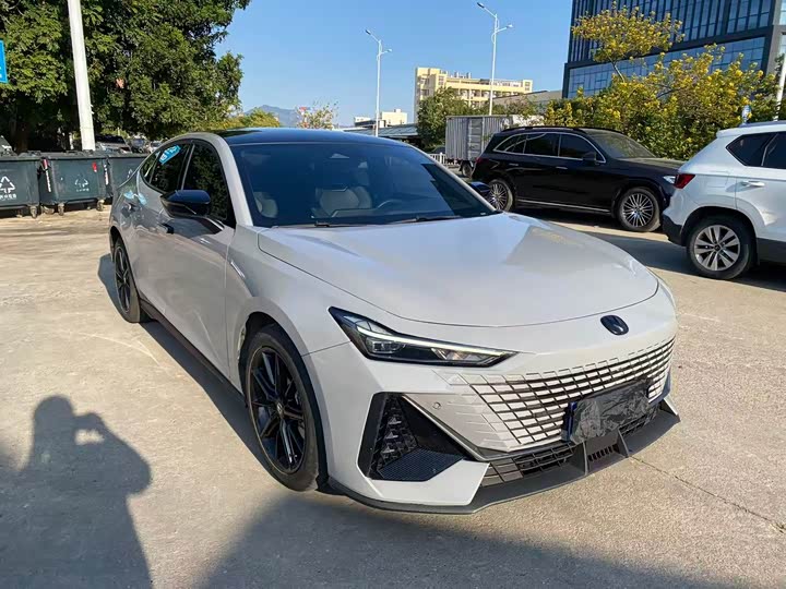 Фото 3 - Changan UNI-V