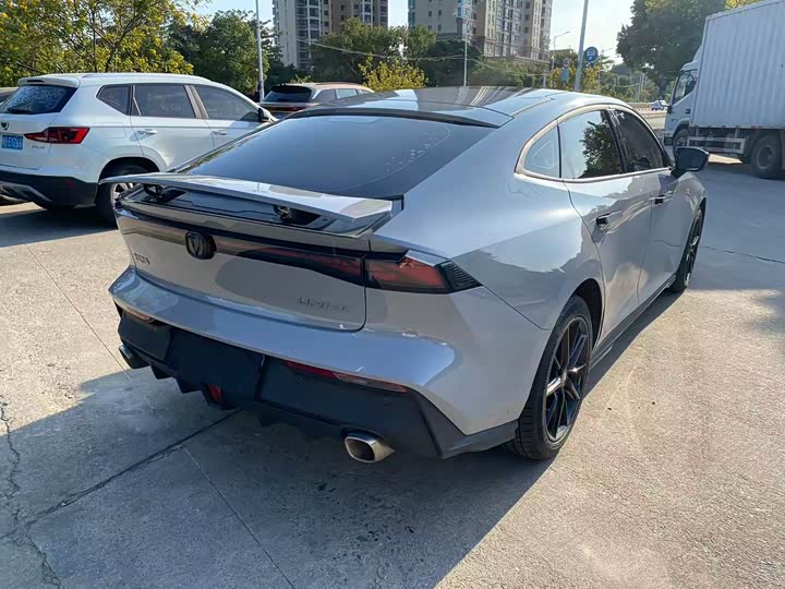 Фото 9 - Changan UNI-V