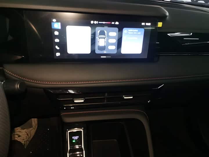 Фото 13 - Roewe i5