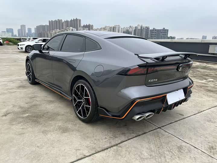 Фото 8 - Changan UNI-V