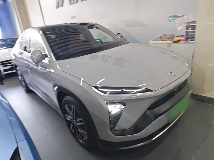 Фото 4 - Nio EC6