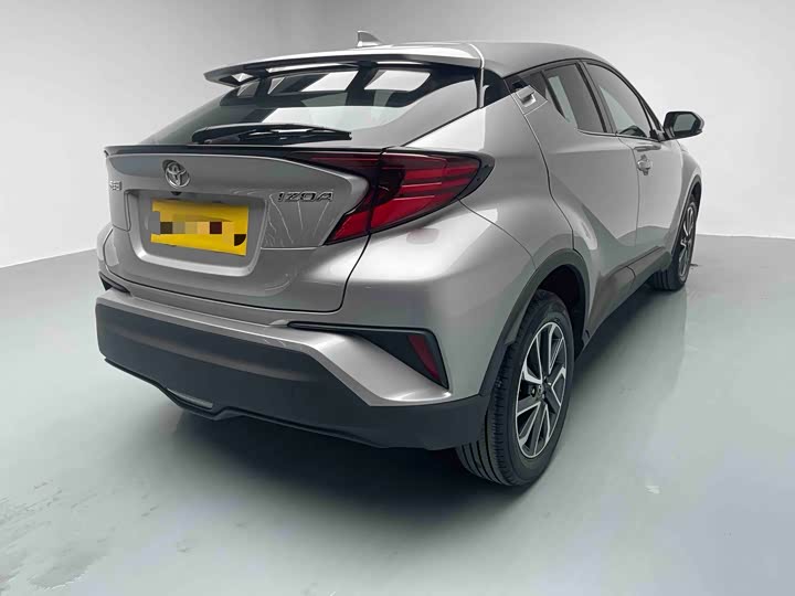 Фото 20 - Toyota Izoa