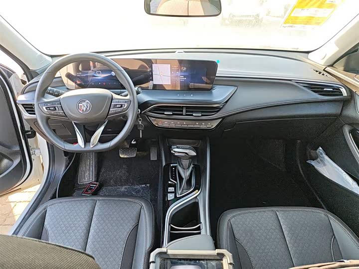 Фото 10 - Buick Verano