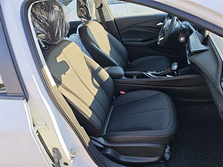 Фото 25 - Buick Verano