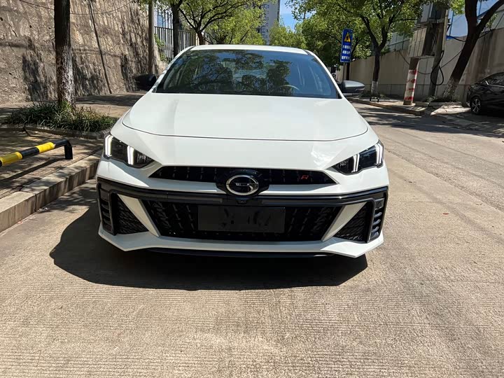 Фото 2 - GAC Trumpchi Empow R