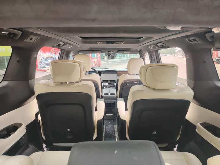 Фото 12 - GAC Trumpchi M8