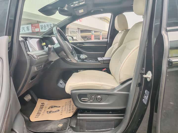 Фото 6 - GAC Trumpchi M8