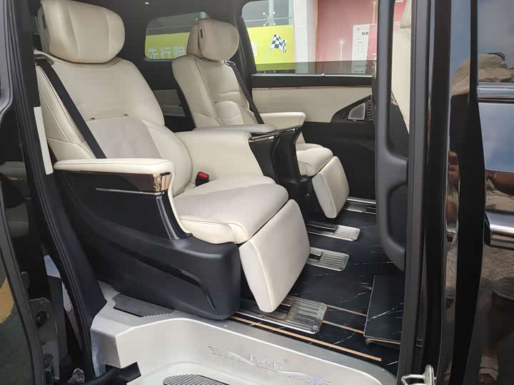 Фото 8 - GAC Trumpchi M8