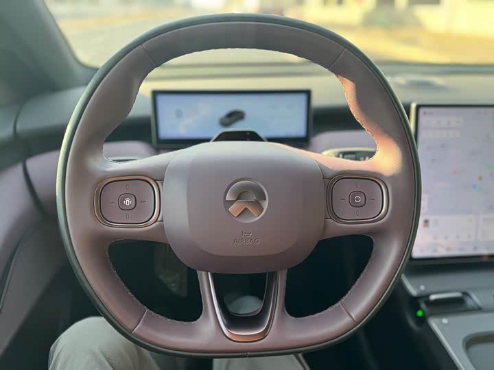 Фото 14 - Nio ET5