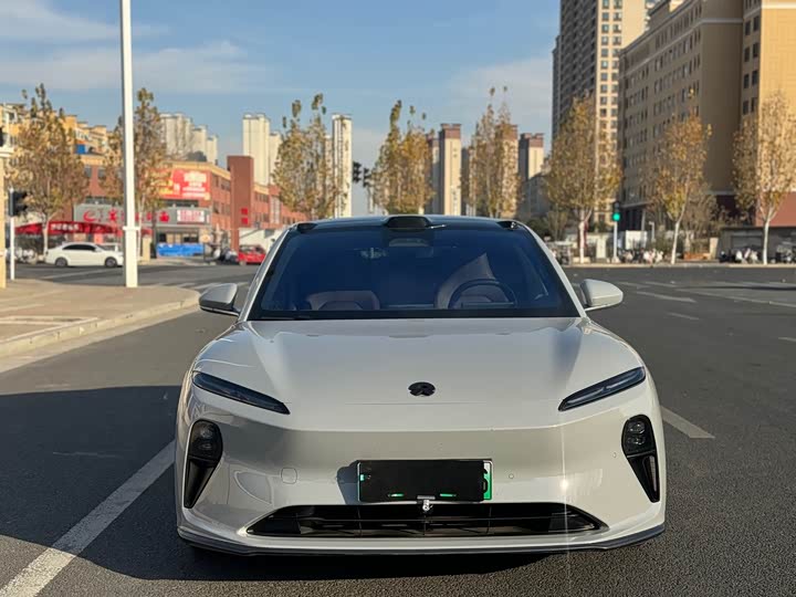 Фото 2 - Nio ET5