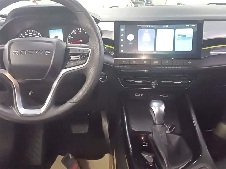 Фото 13 - Roewe i5