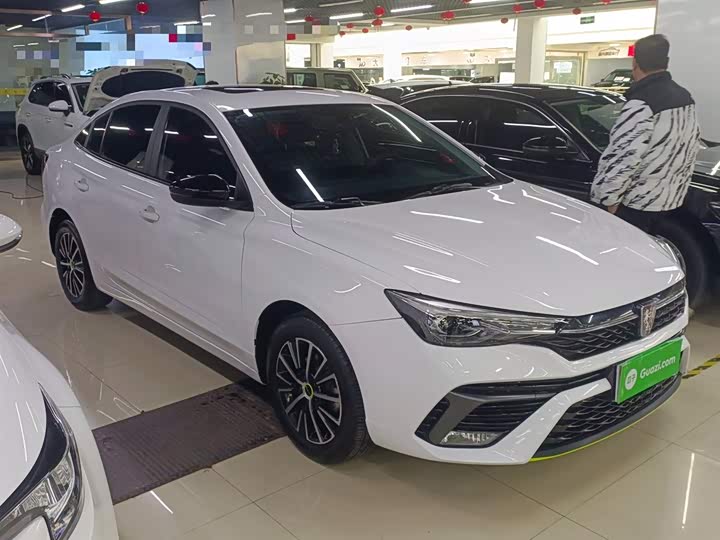 Фото 4 - Roewe i5