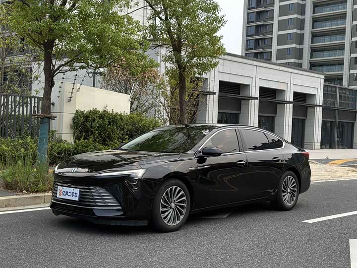 Фото 1 - Buick LaCrosse