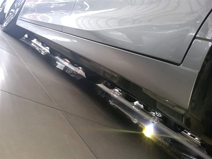 Фото 21 - Lexus ES